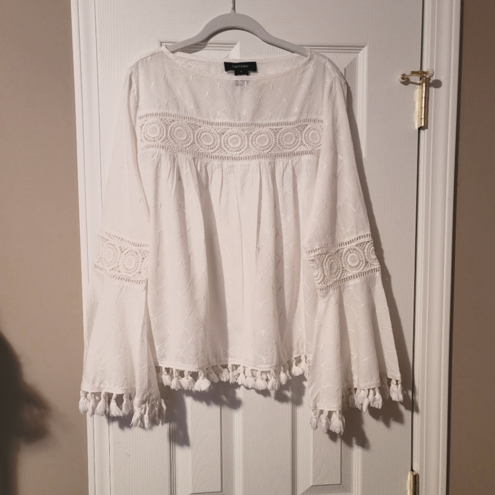 NWOT Karen Kane Blouse with Bell Sleeves & Crochet on Sleeves and Front Size M